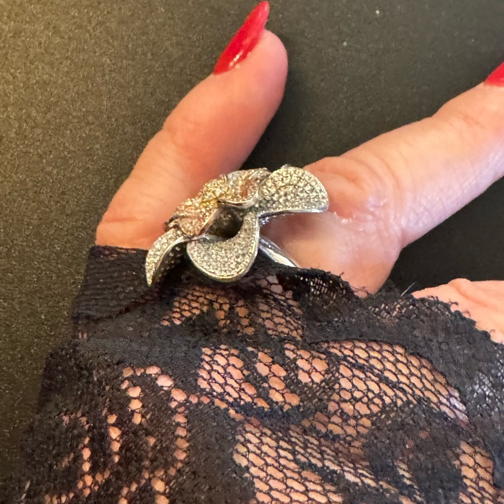 NEW Elegant Sterling .925 Silver and rose gold Flower Ring - Picture 4 of 11